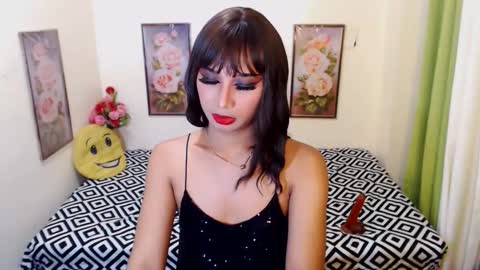 Snapshot of sabrinauniversalcockts chatting on 12-05-24, 10:12 sabrina online show from 12-05-24, 10:12