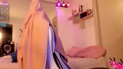 Snapshot of sabrinawiid chatting on 01-18-26, 03:43 Sabrina online show from 01-18-26, 03:43