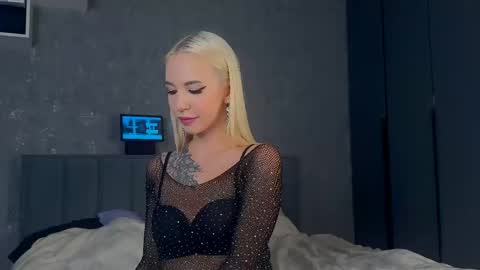 Snapshot of sabrinkaa chatting on 05-10-26, 02:33 Sabi Ryder new acc online show from 05-10-26, 02:33