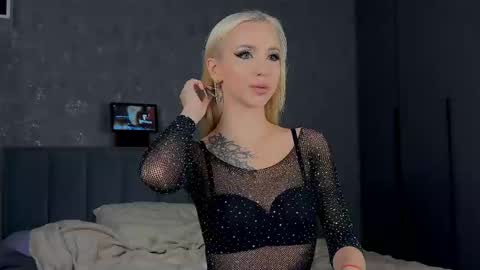 Snapshot of sabrinkaa chatting on 05-15-26, 09:33 Sabi Ryder new acc online show from 05-15-26, 09:33