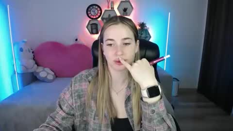 Sabrina Violet online show from 05-25-26, 08:09