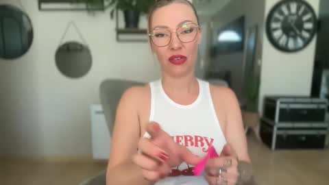 sacha__xx online show from 04-16-26, 11:22