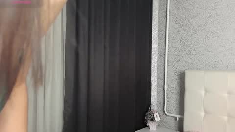 Snapshot of sacura_sacura chatting on 01-24-25, 04:17 Sacura online show from 01-24-25, 04:17