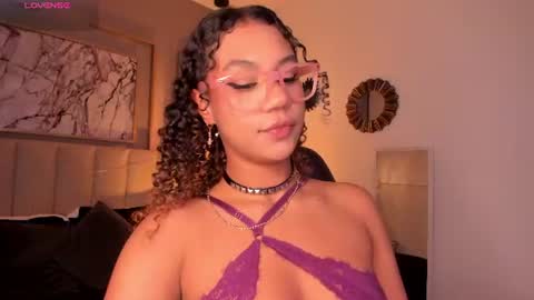 Sophie online show from 07-09-26, 03:32