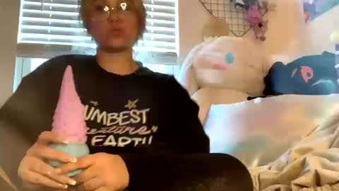 Snapshot of sadgirlsocial chatting on 10-11-25, 09:13 sweet angel baby online show from 10-11-25, 09:13