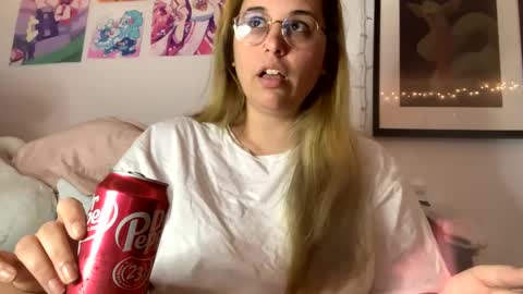 Snapshot of sadgirlsocial chatting on 11-11-25, 05:51 sweet angel baby online show from 11-11-25, 05:51