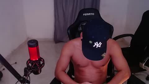 Snapshot of saenz_hotx chatting on 02-11-25, 06:08 saenz_hotx online show from 02-11-25, 06:08