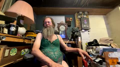 safety_fist online show from 01-18-25, 10:17