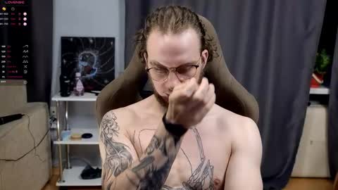 Snapshot of sage6688 chatting on 10-21-25, 04:57 Adam online show from 10-21-25, 04:57