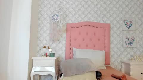 Cattleya online show from 03-06-25, 06:05