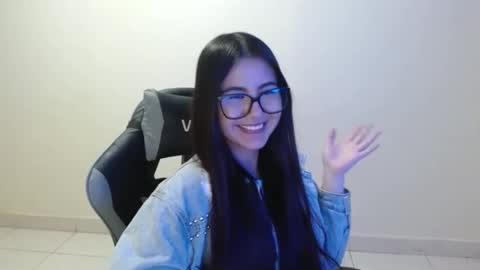 Sahaliefox  online show from 11-02-25, 11:07