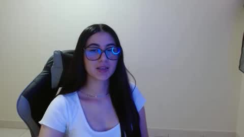 Sahaliefox  online show from 11-27-25, 08:00