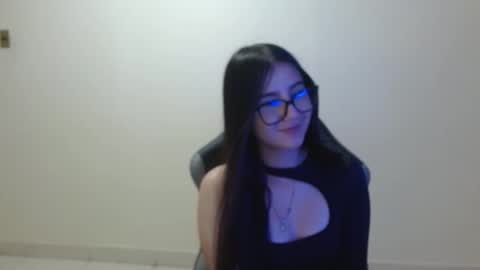 Sahaliefox  online show from 03-23-26, 09:30