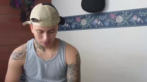 Snapshot of sahara_n_thiago chatting on 02-25-26, 01:21 Sahara y Thiago online show from 02-25-26, 01:21