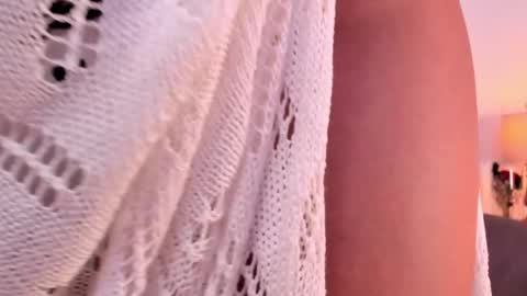 Snapshot of saharagarcia chatting on 10-02-25, 07:43 Sahara Garcia online show from 10-02-25, 07:43