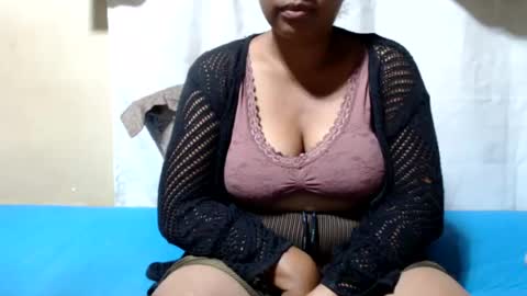 Snapshot of sahobelle chatting on 07-21-26, 03:14 sahobelle online show from 07-21-26, 03:14