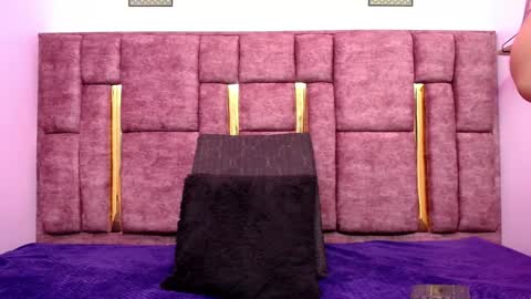 Snapshot of sahory_art chatting on 12-16-25, 03:11 sara online show from 12-16-25, 03:11