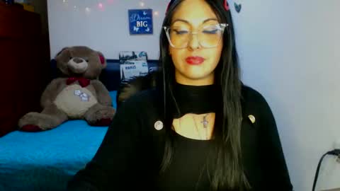 Karina online show from 11-13-25, 01:37