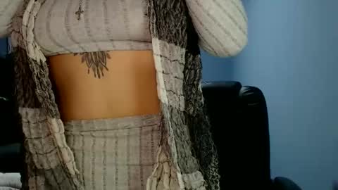 Snapshot of sahotlove1 chatting on 05-06-26, 01:57 Karina online show from 05-06-26, 01:57