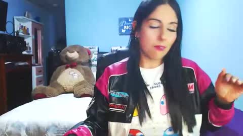 Snapshot of sahotlove1 chatting on 05-30-26, 04:20 Karina online show from 05-30-26, 04:20