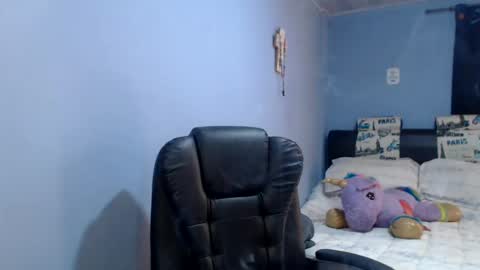 Snapshot of sahotlove1 chatting on 07-13-26, 08:33 Karina online show from 07-13-26, 08:33