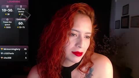 Snapshot of sahra_tayl0r_ chatting on 02-05-25, 03:20 SARA online show from 02-05-25, 03:20