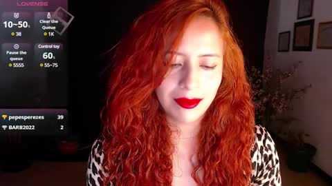 Snapshot of sahra_tayl0r_ chatting on 02-07-25, 05:29 SARA online show from 02-07-25, 05:29