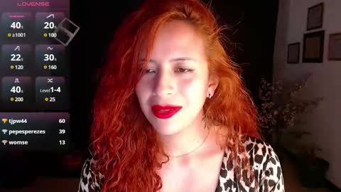 Snapshot of sahra_tayl0r_ chatting on 02-07-25, 08:31 SARA online show from 02-07-25, 08:31