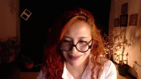 Snapshot of sahra_tayl0r_ chatting on 02-13-25, 08:45 SARA online show from 02-13-25, 08:45