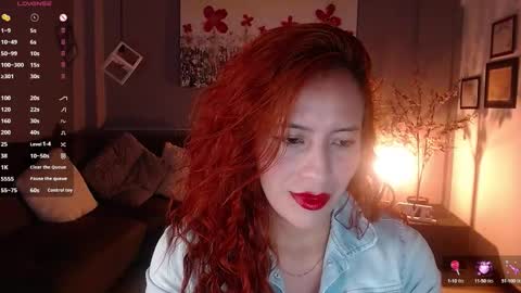 Snapshot of sahra_tayl0r_ chatting on 02-22-25, 03:36 SARA online show from 02-22-25, 03:36