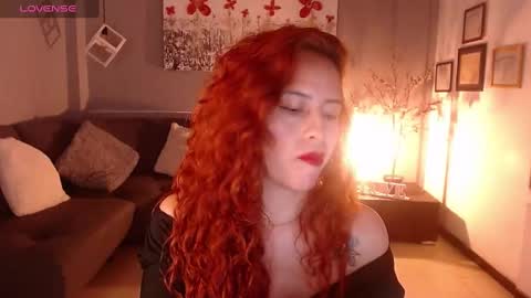 Snapshot of sahra_tayl0r_ chatting on 02-28-25, 09:33 SARA online show from 02-28-25, 09:33