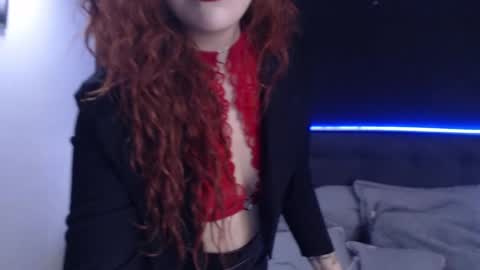 Snapshot of sahra_tayl0r_ chatting on 03-06-25, 03:13 SARA online show from 03-06-25, 03:13