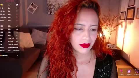 Snapshot of sahra_tayl0r_ chatting on 03-07-25, 02:56 SARA online show from 03-07-25, 02:56