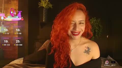 Snapshot of sahra_tayl0r_ chatting on 10-10-25, 02:49 SARA online show from 10-10-25, 02:49