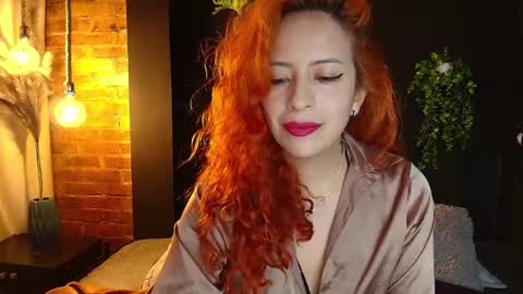 Snapshot of sahra_tayl0r_ chatting on 10-29-25, 03:14 SARA online show from 10-29-25, 03:14