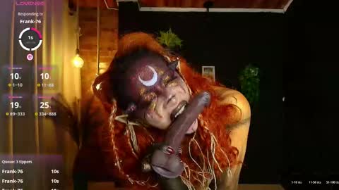 Snapshot of sahra_tayl0r_ chatting on 11-11-25, 05:13 SARA online show from 11-11-25, 05:13