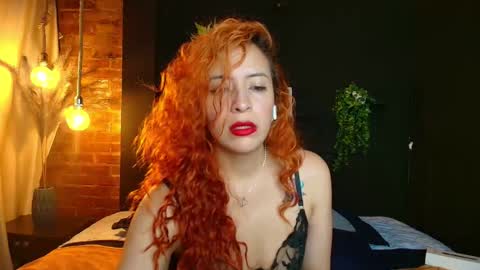 Snapshot of sahra_tayl0r_ chatting on 11-23-25, 06:30 SARA online show from 11-23-25, 06:30