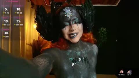 Snapshot of sahra_tayl0r_ chatting on 11-26-25, 04:52 SARA online show from 11-26-25, 04:52