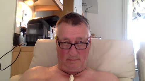 Snapshot of sail_naked chatting on 07-18-26, 03:49 sail_naked online show from 07-18-26, 03:49