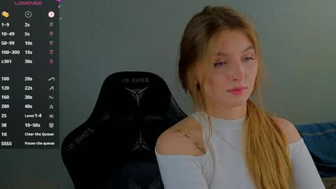 Sofia online show from 05-15-26, 10:50