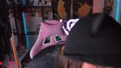 Rose online show from 02-26-25, 03:32