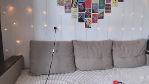 Sofia online show from 01-18-25, 08:41