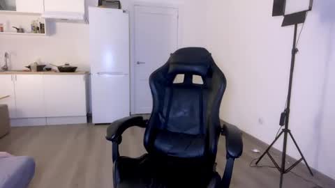 Sofia online show from 03-09-25, 09:25