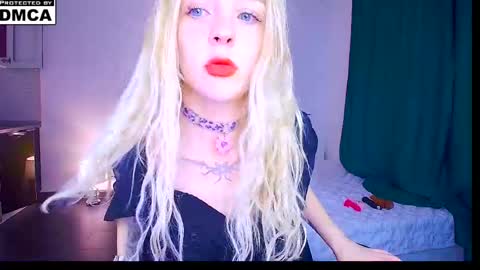 Sofia online show from 05-25-26, 01:00