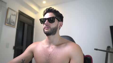 saimon  online show from 10-21-25, 08:42