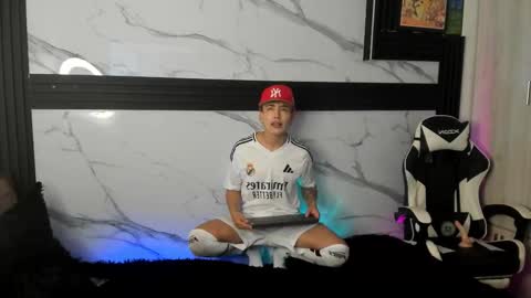 Snapshot of saimonvela chatting on 10-27-25, 09:30 Juan online show from 10-27-25, 09:30