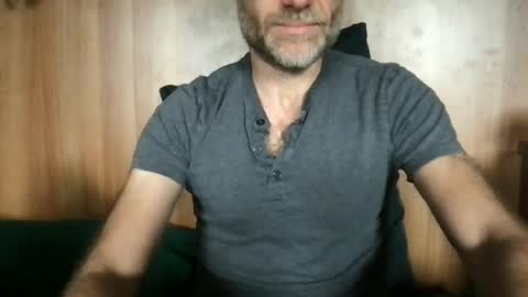 Snapshot of saint009 chatting on 06-12-26, 11:09 saint009 online show from 06-12-26, 11:09