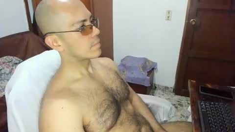 Snapshot of saintedy01 chatting on 06-13-26, 05:00 saintedy01 online show from 06-13-26, 05:00