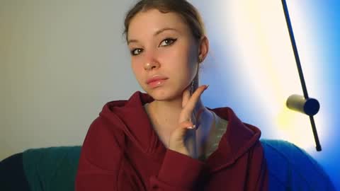 Snapshot of sairally chatting on 05-27-26, 08:50 Ariel online show from 05-27-26, 08:50