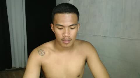 Taylor online show from 10-17-25, 07:49